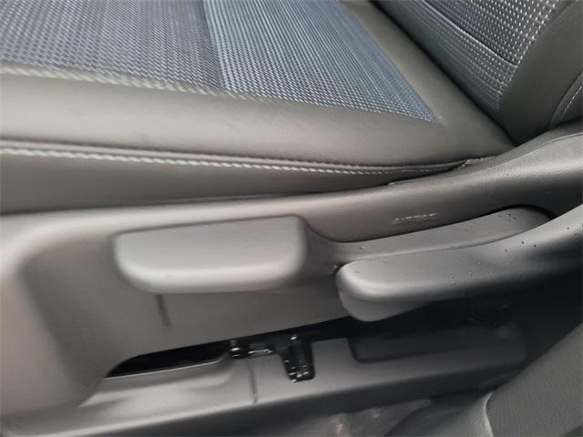 new 2025 Buick Envista car, priced at $24,086