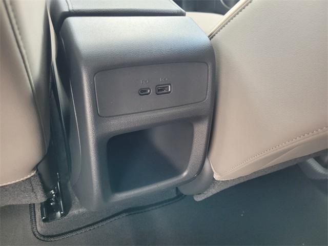 new 2025 Buick Envista car, priced at $30,604