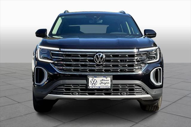 new 2025 Volkswagen Atlas car, priced at $42,614