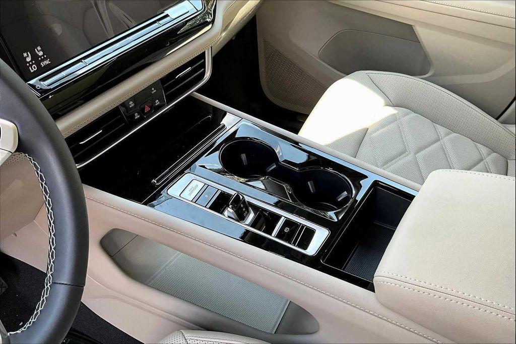 new 2026 Volkswagen Atlas car, priced at $46,436