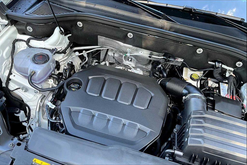 new 2026 Volkswagen Atlas car, priced at $46,296