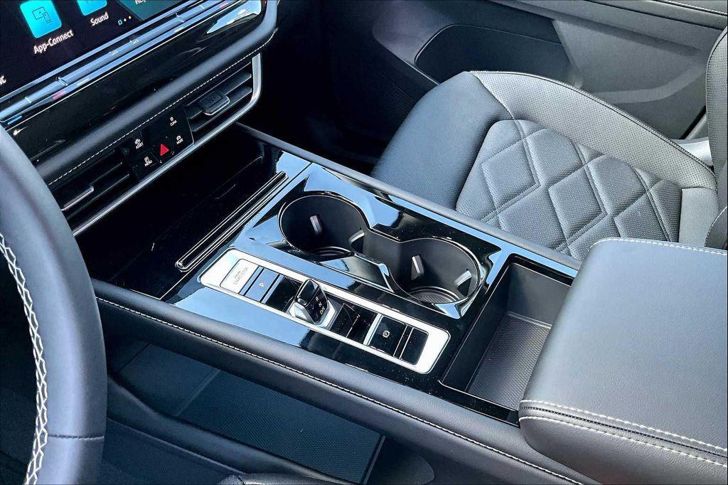 new 2026 Volkswagen Atlas car, priced at $46,296