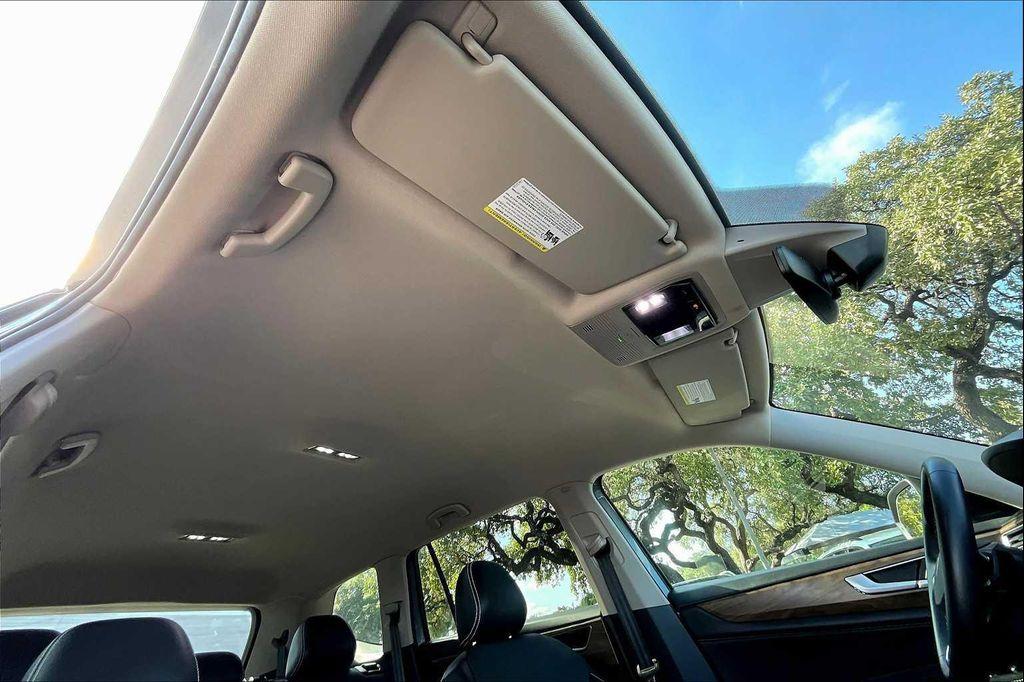 used 2024 Volkswagen Atlas car, priced at $29,931