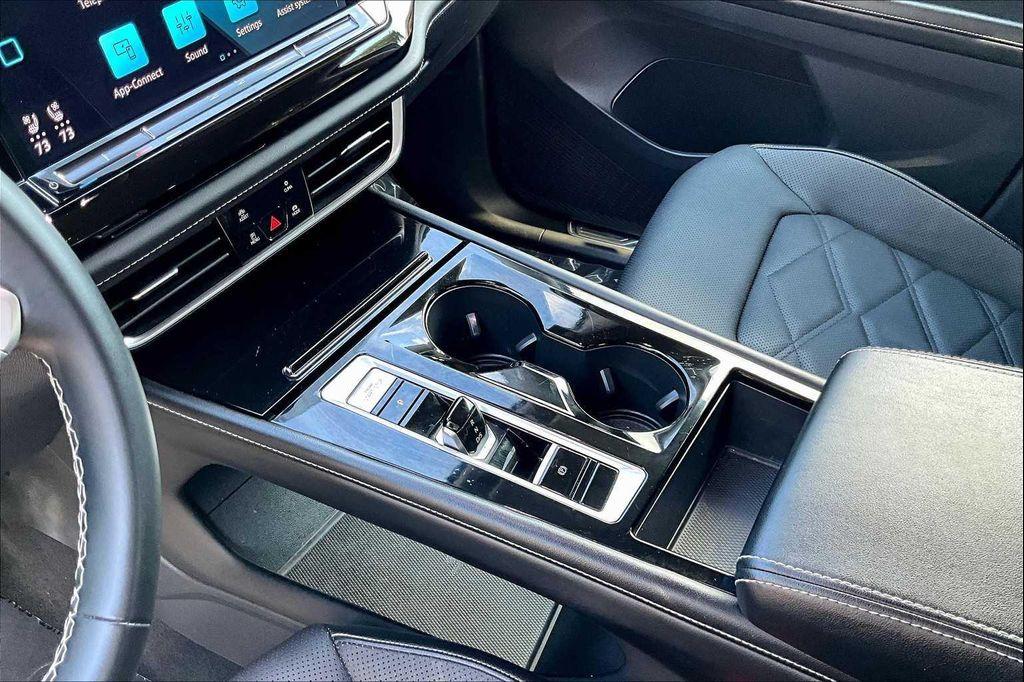 used 2024 Volkswagen Atlas car, priced at $29,931