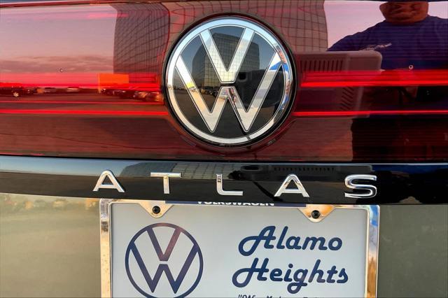 new 2025 Volkswagen Atlas car, priced at $46,459