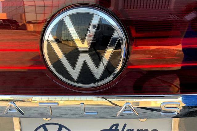 new 2025 Volkswagen Atlas car, priced at $43,209