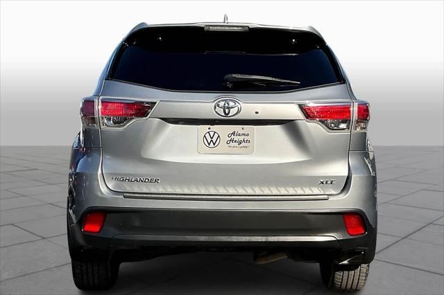 used 2016 Toyota Highlander car, priced at $20,704