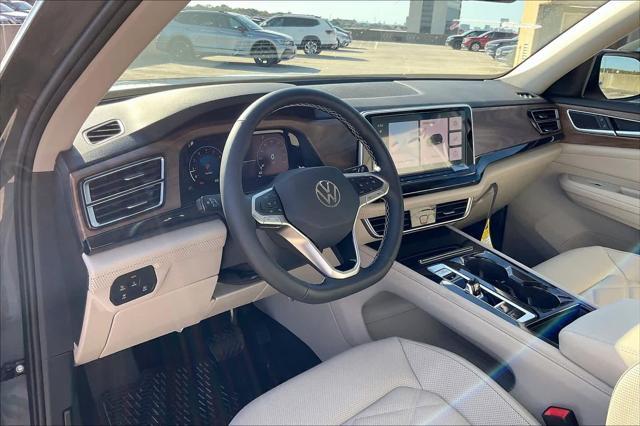 new 2025 Volkswagen Atlas car, priced at $43,904