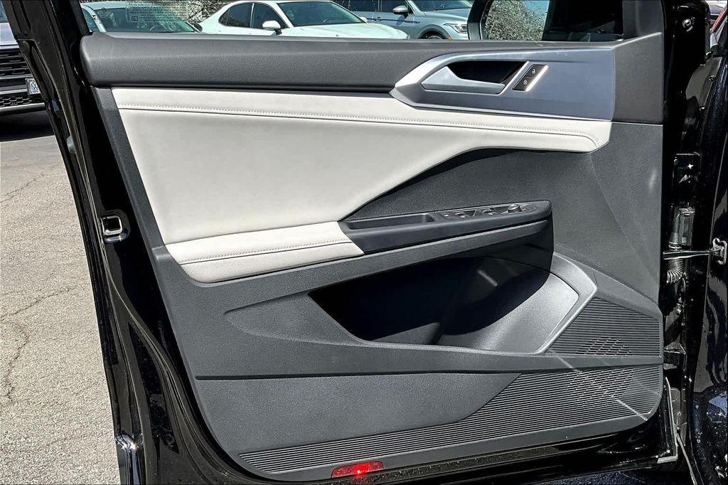 new 2025 Volkswagen Taos car, priced at $29,686