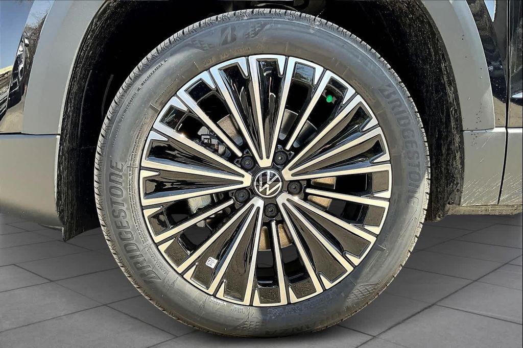 new 2025 Volkswagen Taos car, priced at $29,686