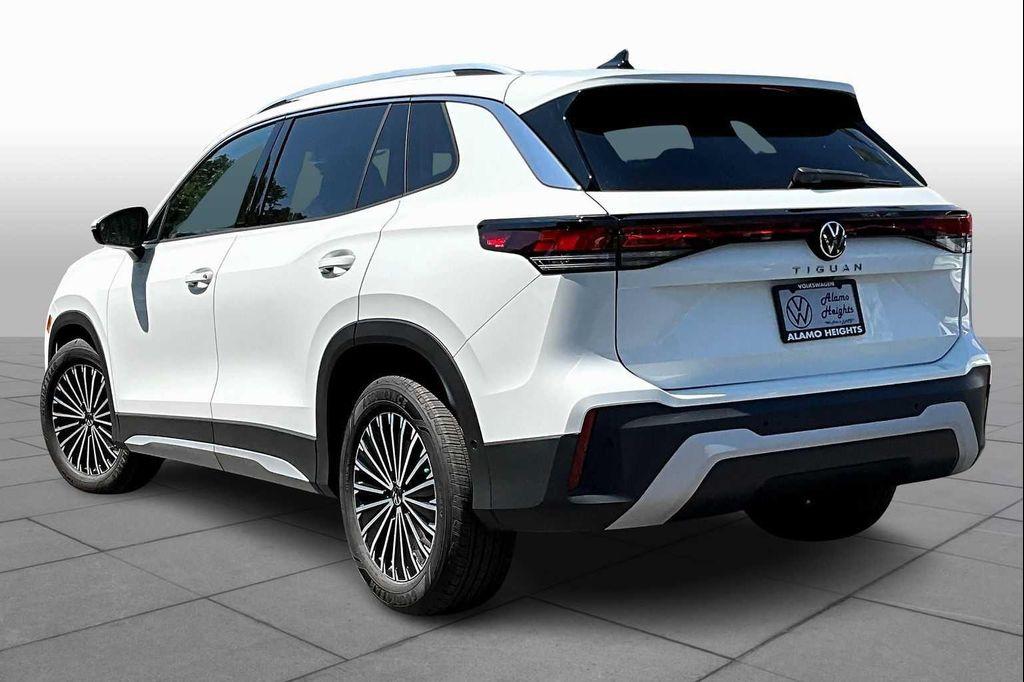 new 2025 Volkswagen Tiguan car, priced at $31,275