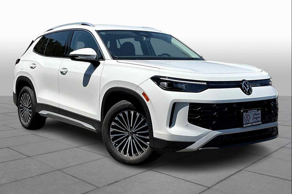 new 2025 Volkswagen Tiguan car, priced at $31,275
