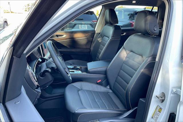 new 2025 Volkswagen Atlas car, priced at $50,223