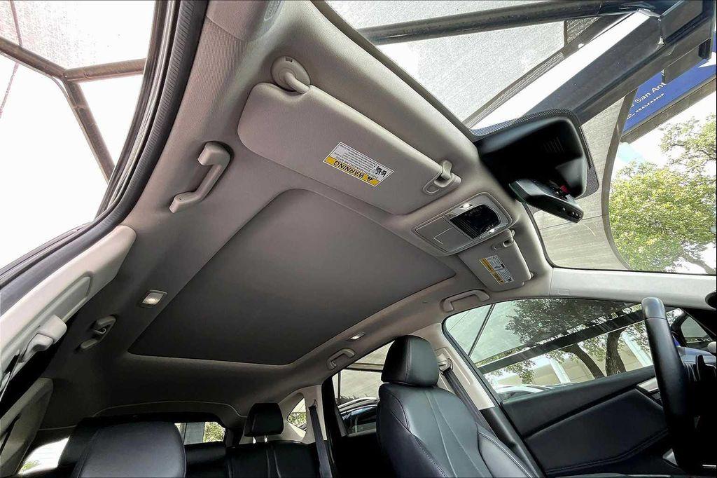 used 2023 Acura RDX car, priced at $32,402