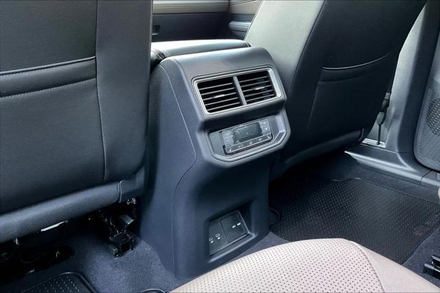 new 2025 Volkswagen Atlas car, priced at $50,222