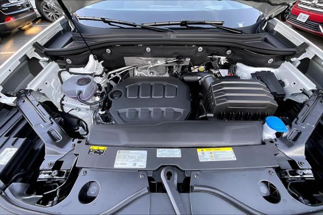 new 2025 Volkswagen Atlas car, priced at $50,222