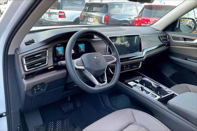 new 2025 Volkswagen Atlas car, priced at $50,222