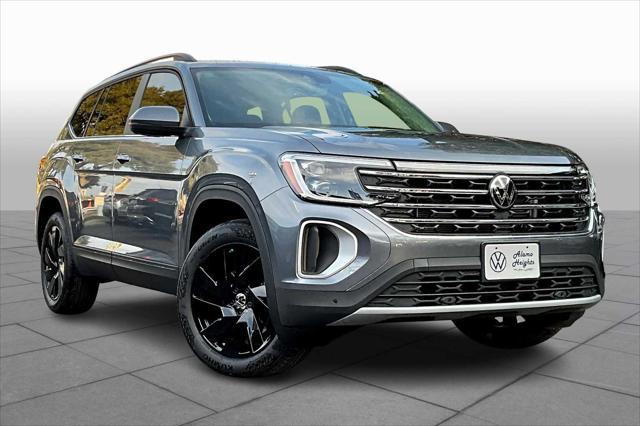 new 2025 Volkswagen Atlas car, priced at $44,992