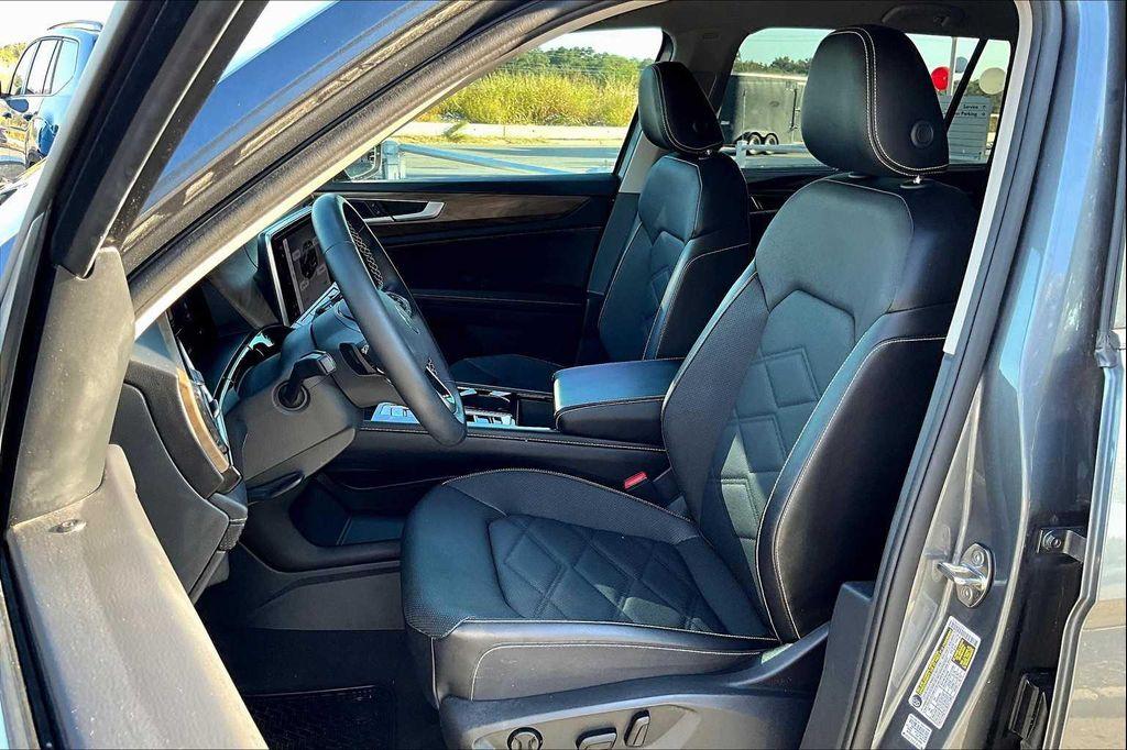 used 2024 Volkswagen Atlas car, priced at $31,761