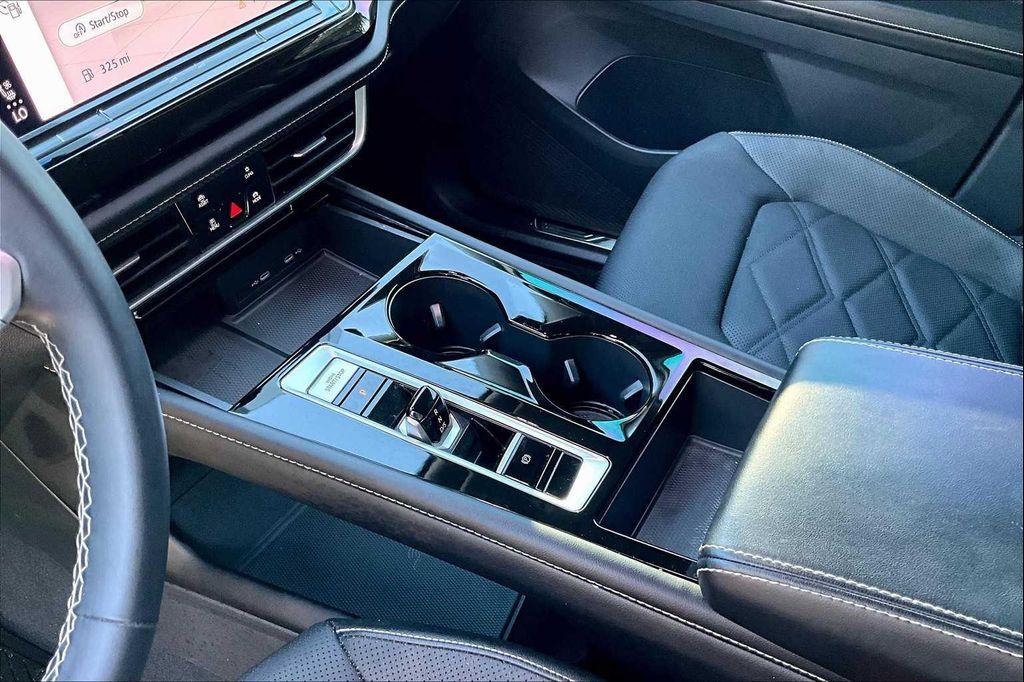 used 2024 Volkswagen Atlas car, priced at $31,761