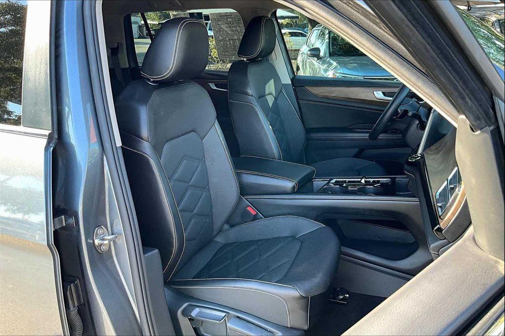 used 2024 Volkswagen Atlas car, priced at $31,761