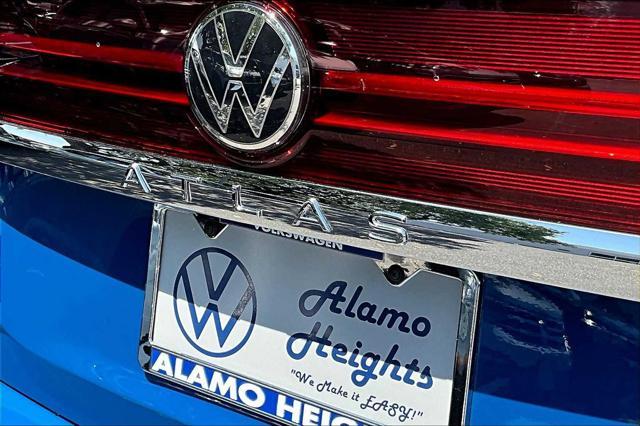 new 2025 Volkswagen Atlas car, priced at $45,687