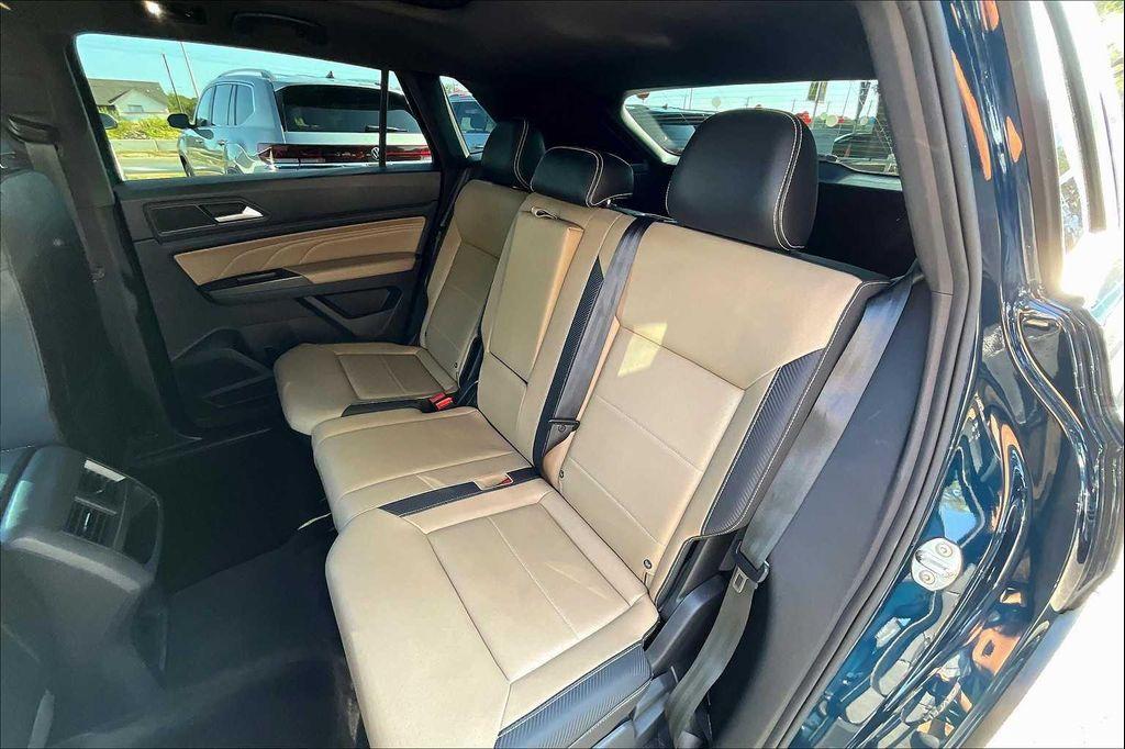 used 2021 Volkswagen Atlas Cross Sport car, priced at $25,300
