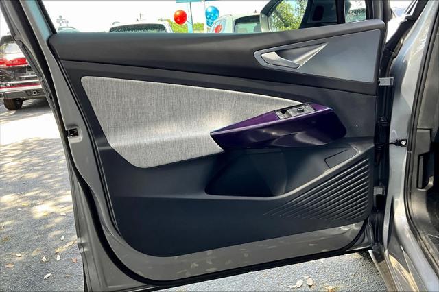new 2025 Volkswagen ID.4 car, priced at $47,261