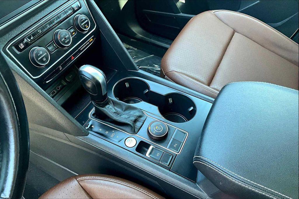 used 2021 Volkswagen Atlas car, priced at $20,991