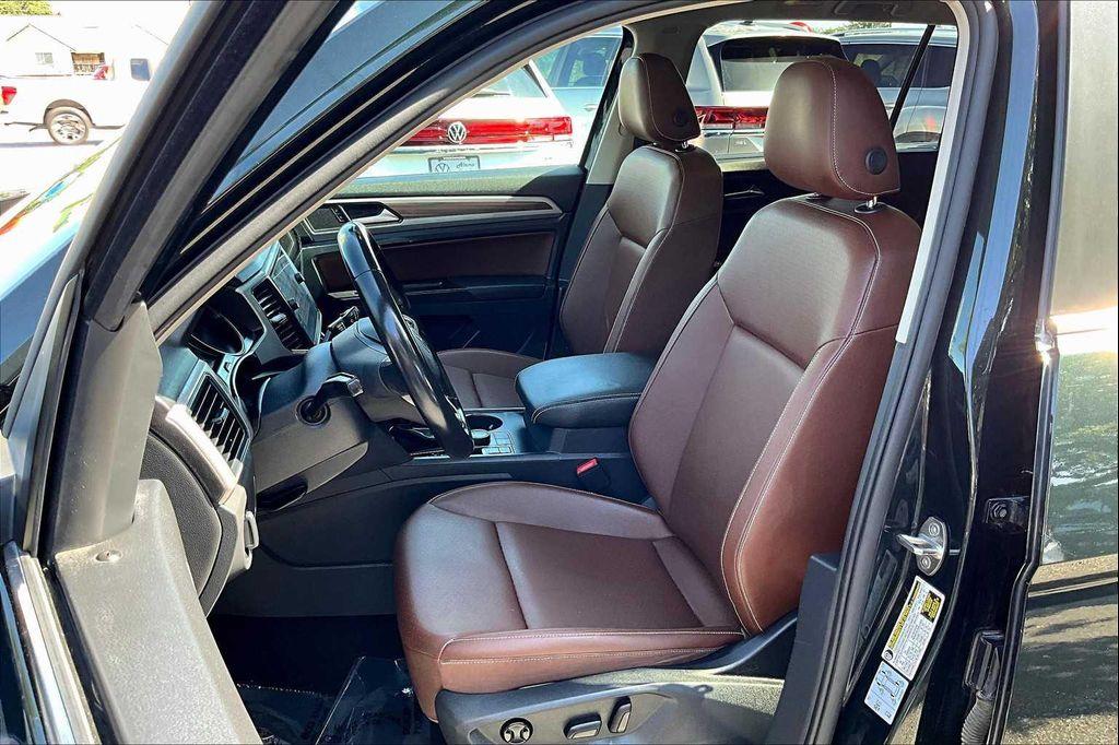 used 2021 Volkswagen Atlas car, priced at $20,991