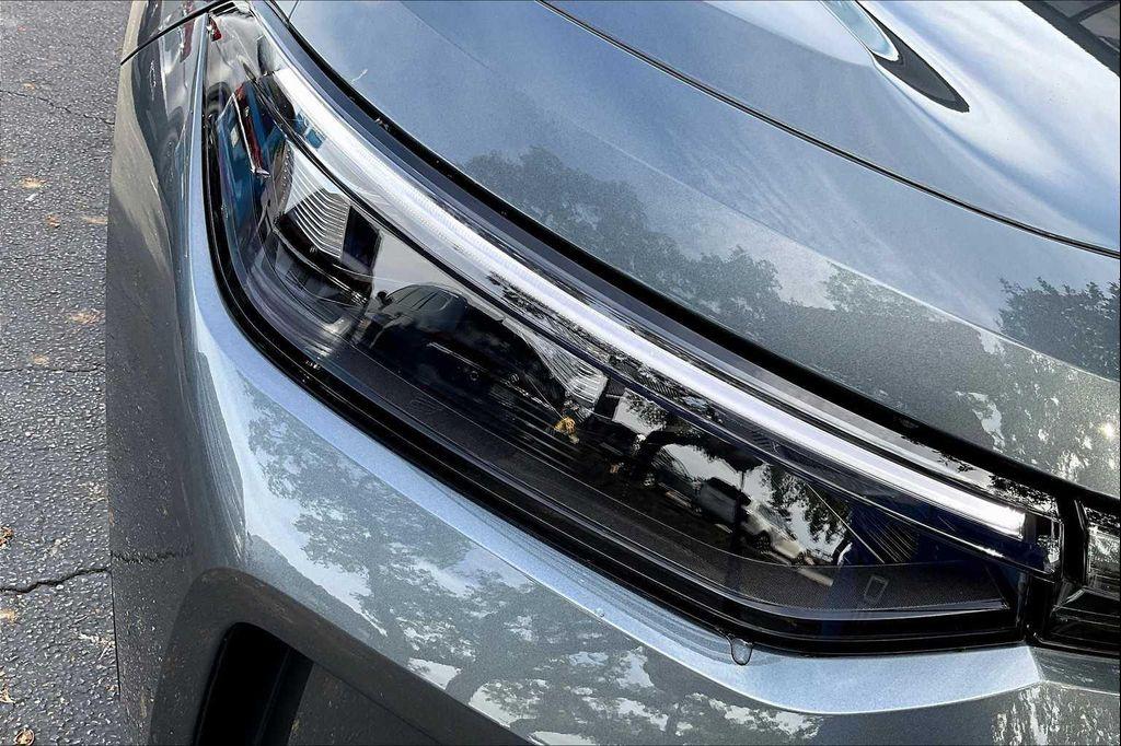 new 2025 Volkswagen Tiguan car, priced at $31,275