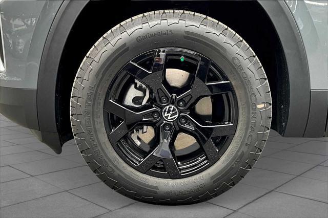 new 2025 Volkswagen Atlas car, priced at $47,860