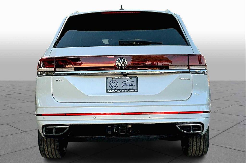 new 2025 Volkswagen Atlas car, priced at $55,061