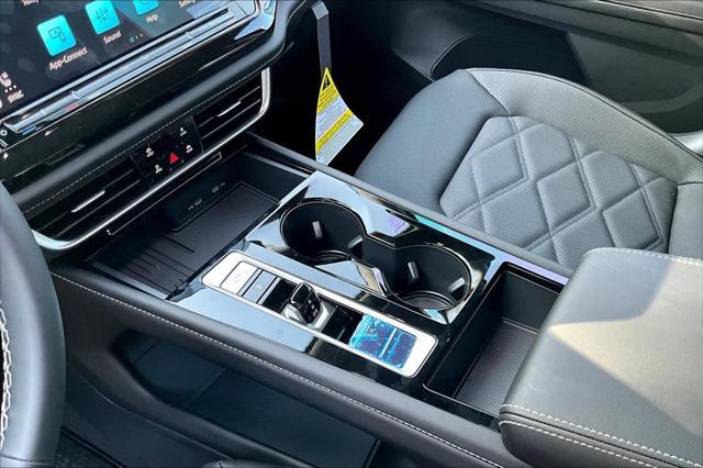 new 2025 Volkswagen Atlas car, priced at $44,398