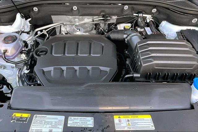 new 2025 Volkswagen Atlas car, priced at $55,118