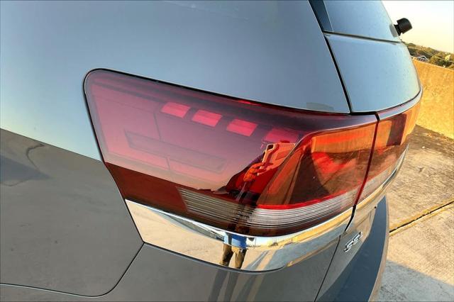 new 2025 Volkswagen Atlas car, priced at $54,424