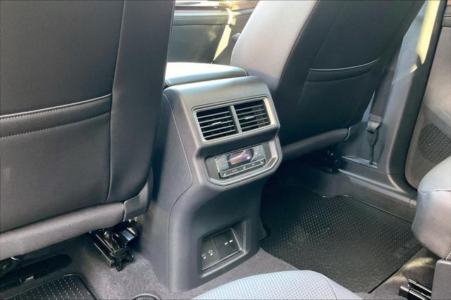 new 2025 Volkswagen Atlas car, priced at $53,969