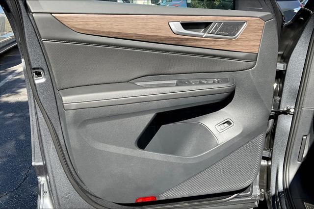 new 2025 Volkswagen Atlas car, priced at $53,969