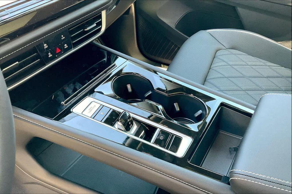 new 2025 Volkswagen Atlas car, priced at $53,911