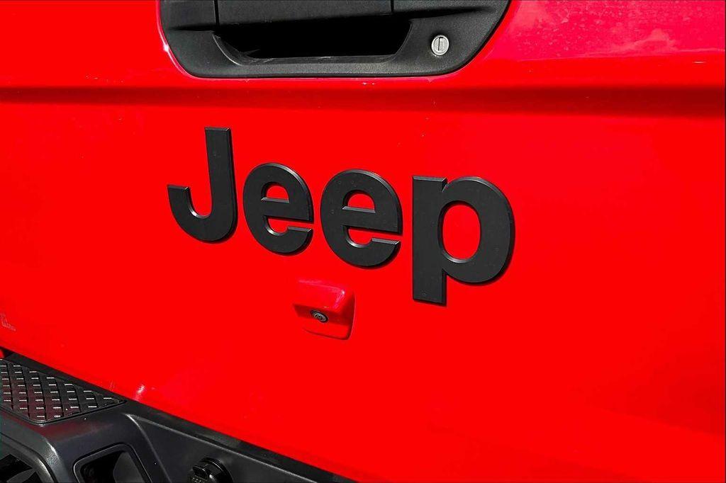 used 2024 Jeep Gladiator car, priced at $36,991
