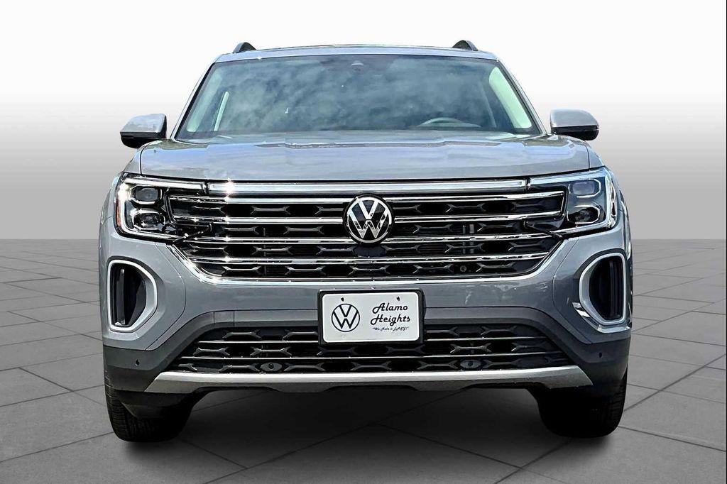 new 2026 Volkswagen Atlas car, priced at $46,296