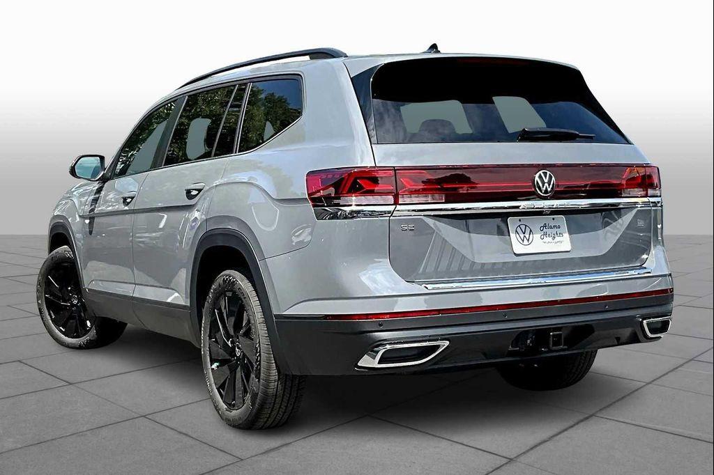 new 2026 Volkswagen Atlas car, priced at $46,296