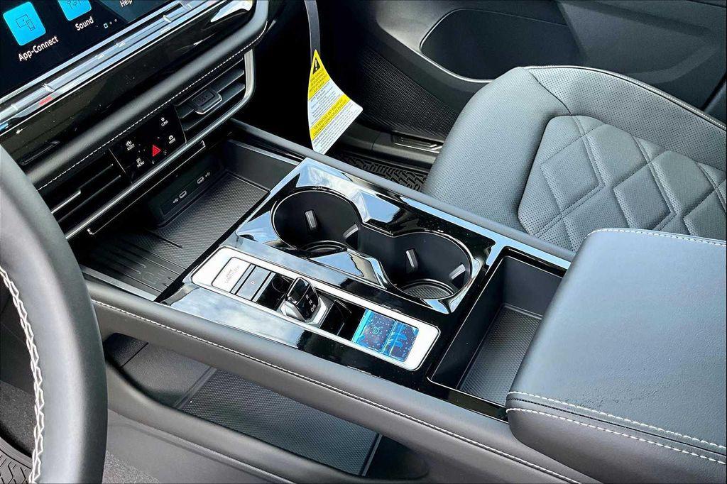 new 2026 Volkswagen Atlas car, priced at $46,296