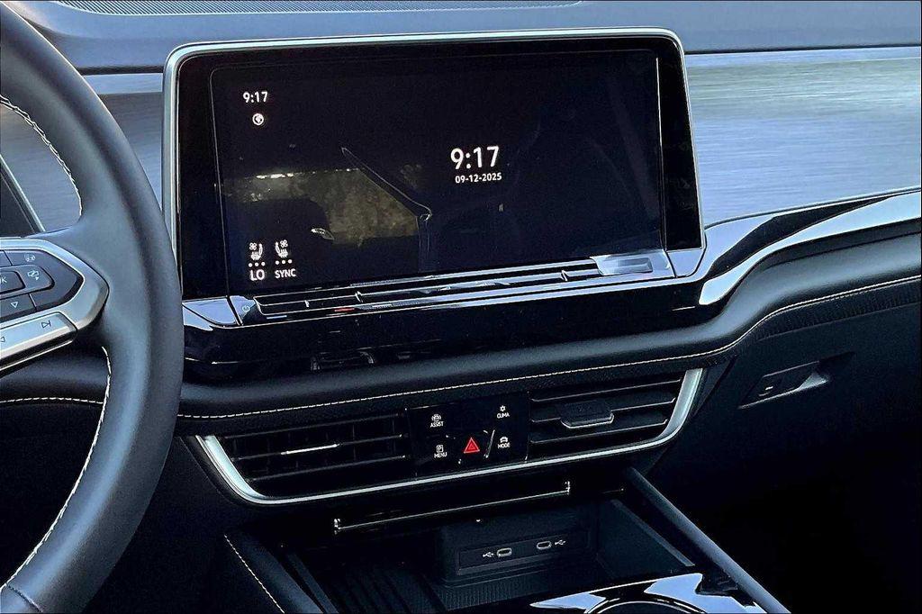 new 2026 Volkswagen Atlas Cross Sport car, priced at $45,405