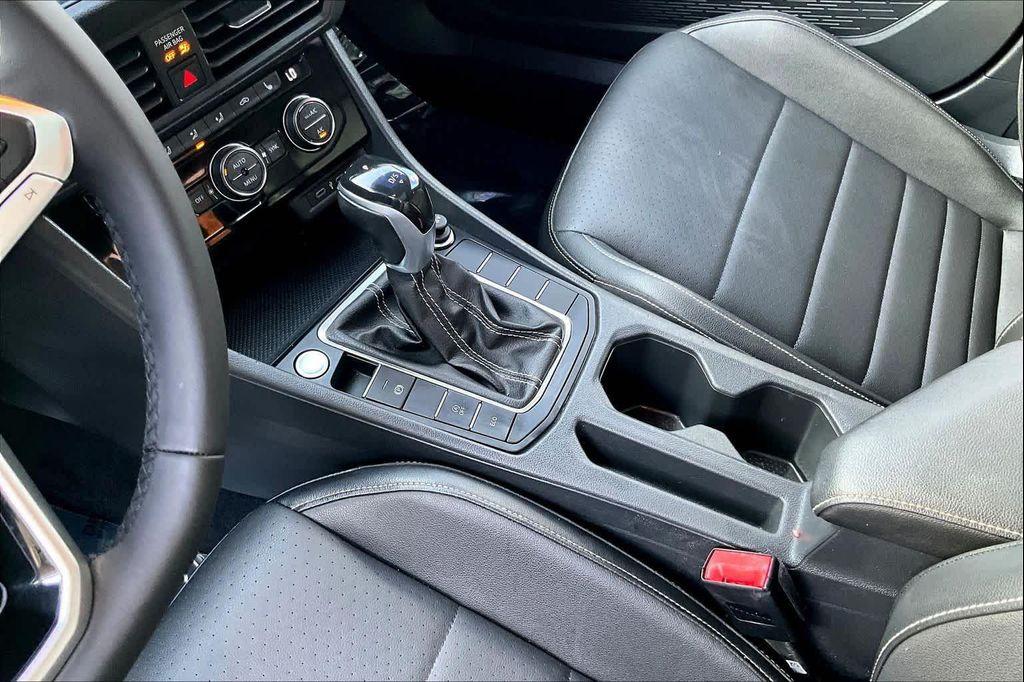 used 2022 Volkswagen Jetta car, priced at $19,571