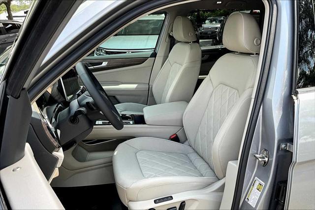 new 2025 Volkswagen Atlas car, priced at $53,968