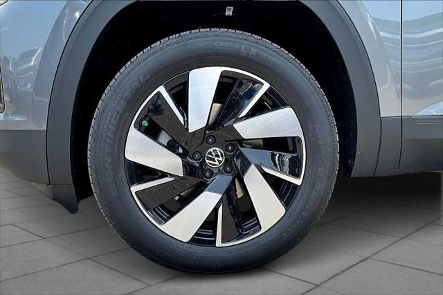 new 2025 Volkswagen Atlas Cross Sport car, priced at $44,245