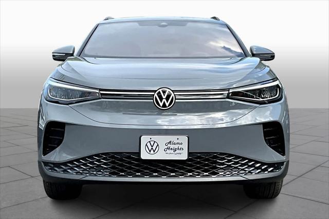 new 2025 Volkswagen ID.4 car, priced at $51,161
