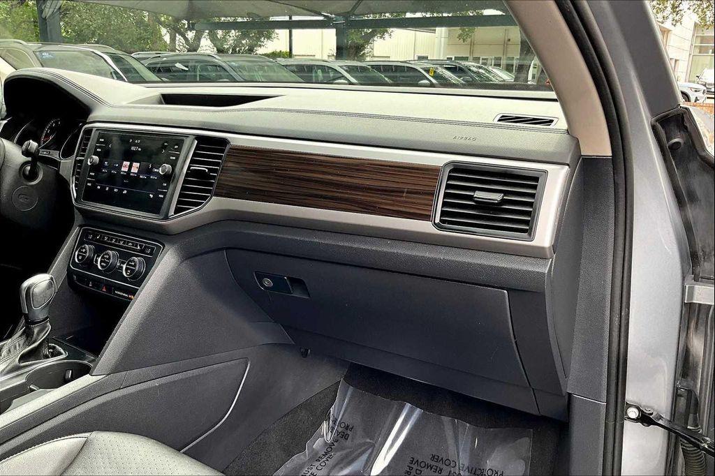 used 2021 Volkswagen Atlas car, priced at $22,998