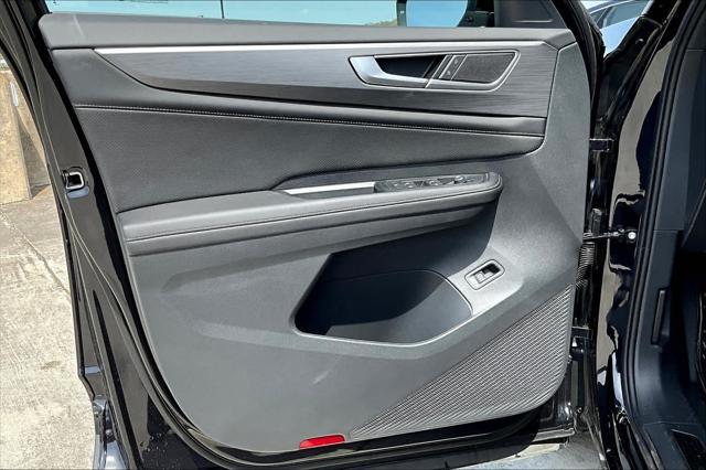 new 2025 Volkswagen Atlas Cross Sport car, priced at $44,245